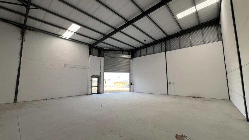 To Let commercial Property for Rent in Killarney Gardens Western Cape